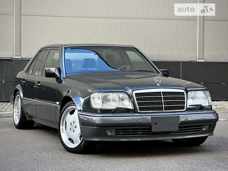 Седан Mercedes-Benz E-Class 1994 в 