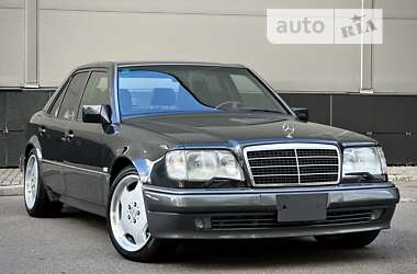 Седан Mercedes-Benz E-Class 1994 в 
