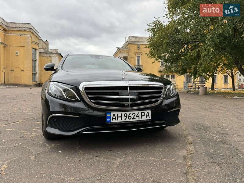Седан Mercedes-Benz E-Class 2017 в Краматорську фото Седан Mercedes-Benz E-Class 2017 в Краматорську
