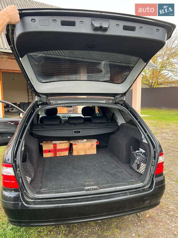 Универсал Mercedes-Benz E-Class 2005 в Косове