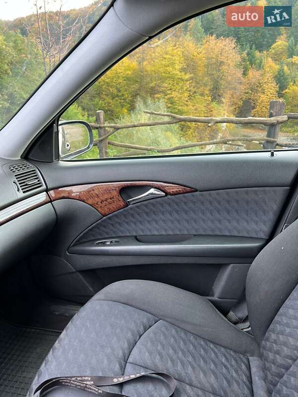 Универсал Mercedes-Benz E-Class 2005 в Косове