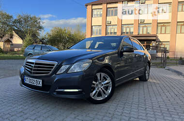Седан Mercedes-Benz E-Class 2011 в 