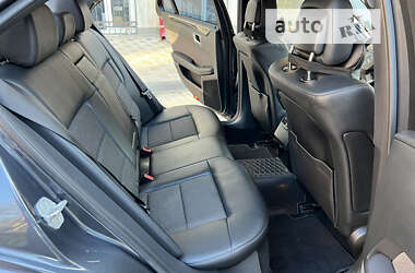 Седан Mercedes-Benz E-Class 2011 в 