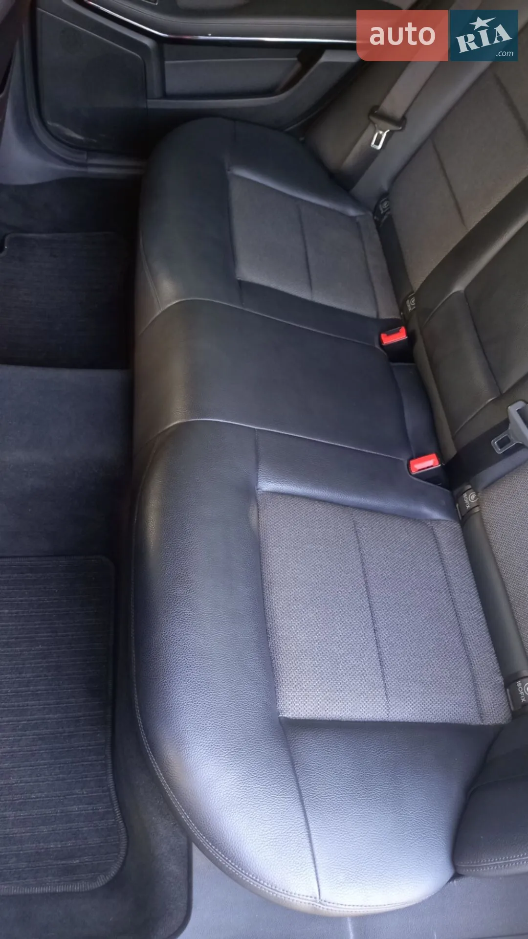 2012 Mercedes-Benz E-klasse - мініатюра 12