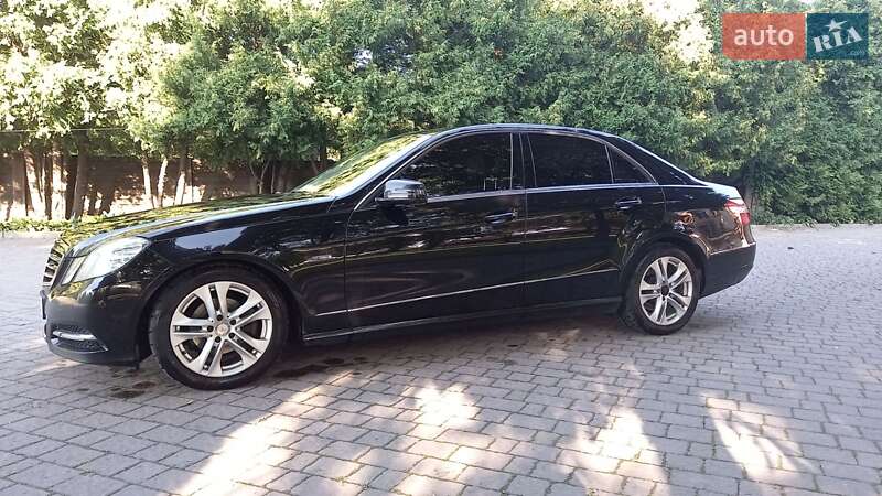Mercedes-Benz E-Class 2012