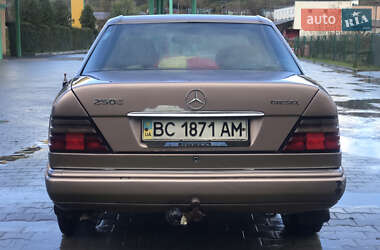 Седан Mercedes-Benz E-Class 1996 в Турці