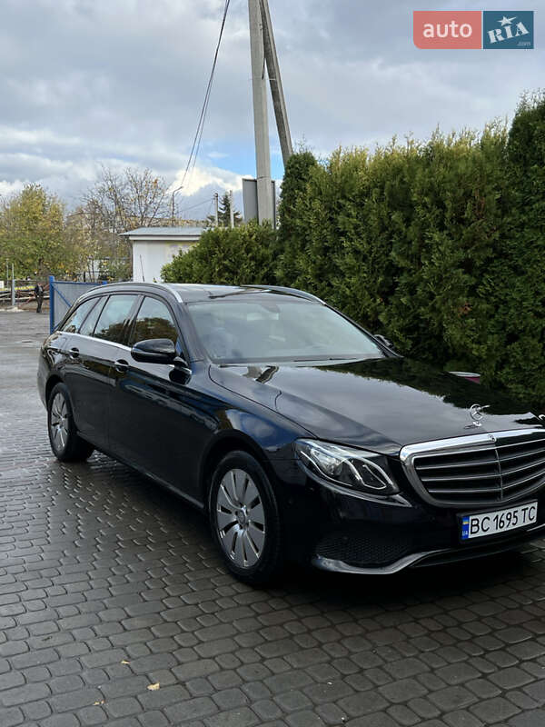 Универсал Mercedes-Benz E-Class 2016 в Львове