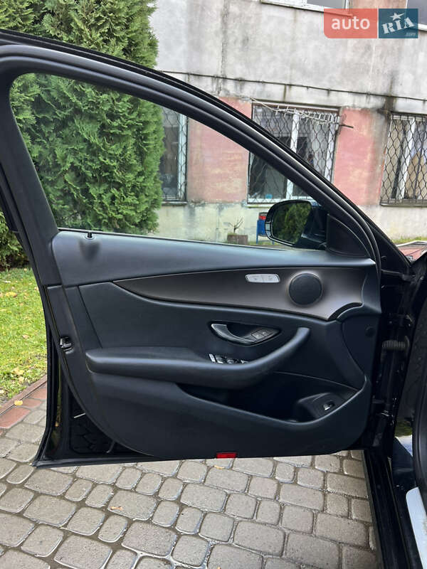 Универсал Mercedes-Benz E-Class 2016 в Львове