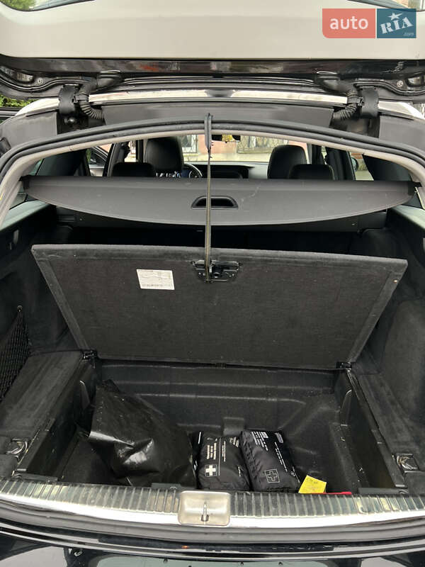 Универсал Mercedes-Benz E-Class 2016 в Львове