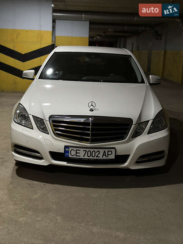 Седан Mercedes-Benz E-Class 2010 в Чернівцях фото 3 Седан Mercedes-Benz E-Class 2010 в Чернівцях