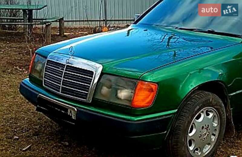 Седан Mercedes-Benz E-Class 1987 в Полтаві