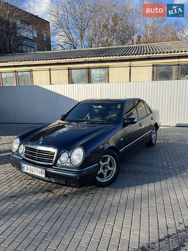 Седан Mercedes-Benz E-Class 1998 в Тальному
