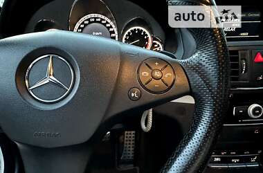 Купе Mercedes-Benz E-Class 2010 в 