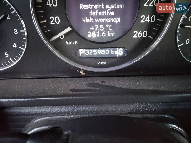 Седан Mercedes-Benz E-Class 2003 в Олександрії