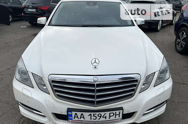 Седан Mercedes-Benz E-Class 2012 в Киеве