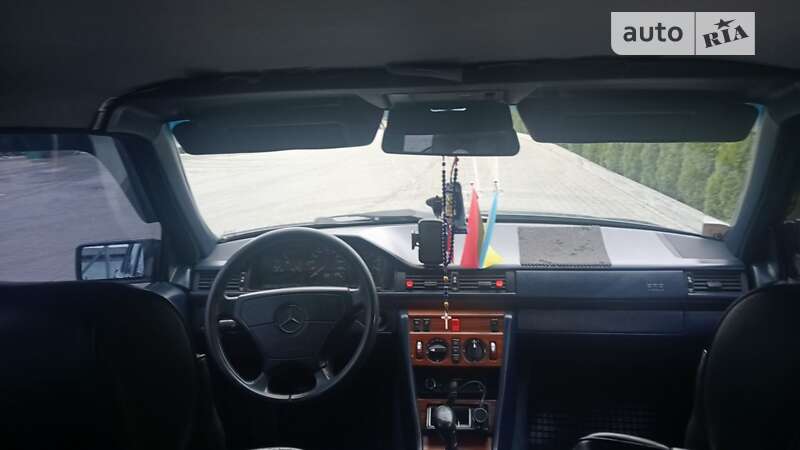 Седан Mercedes-Benz E-Class 1994 в Рогатині