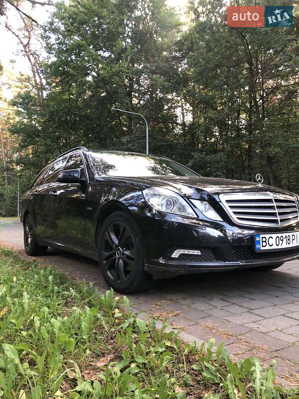 Универсал Mercedes-Benz E-Class 2010 в Львове фото 15 Универсал Mercedes-Benz E-Class 2010 в Львове