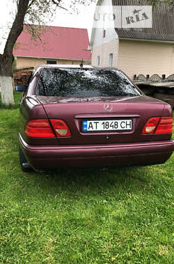 Седан Mercedes-Benz E-Class 1998 в Коломые