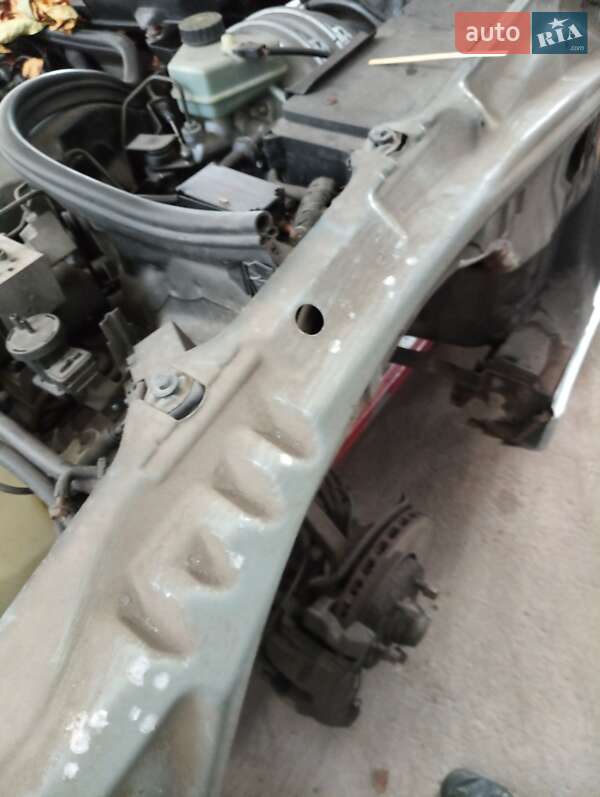 Седан Mercedes-Benz E-Class 2000 в Звягеле