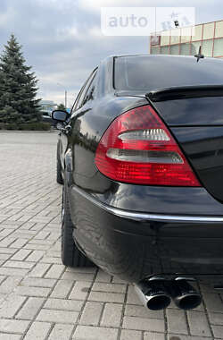 Седан Mercedes-Benz E-Class 2005 в 