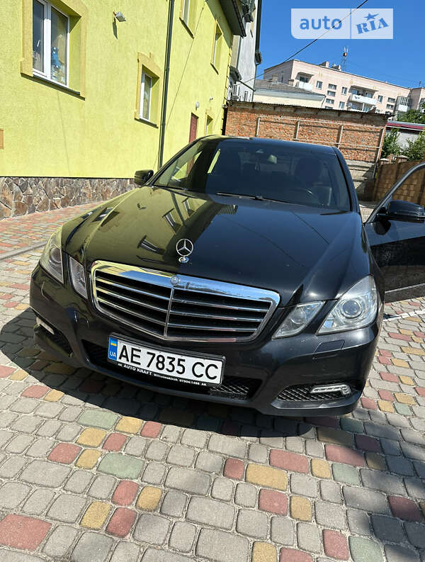 Седан Mercedes-Benz E-Class 2009 в Кривому Розі