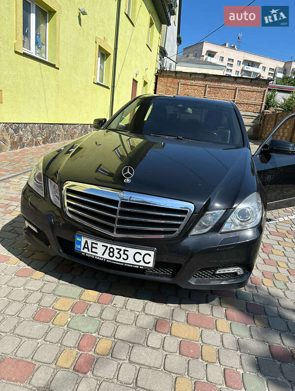 Седан Mercedes-Benz E-Class 2009 в Кривом Роге