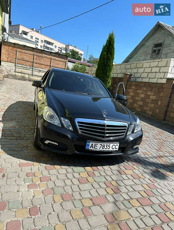 Седан Mercedes-Benz E-Class 2009 в Кривом Роге
