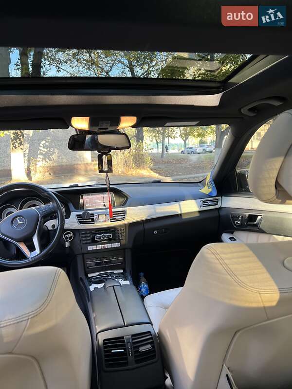 Седан Mercedes-Benz E-Class 2013 в Измаиле