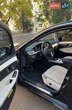 Седан Mercedes-Benz E-Class 2013 в 