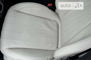 Седан Mercedes-Benz E-Class 2021 в 