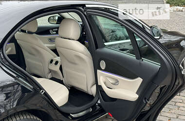 Седан Mercedes-Benz E-Class 2021 в 