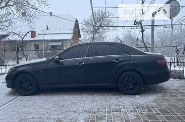 Седан Mercedes-Benz E-Class 2011 в Тернополе