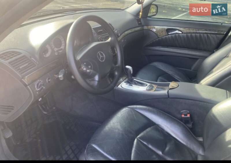 Седан Mercedes-Benz E-Class 2006 в Херсоні