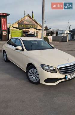 Седан Mercedes-Benz E-Class 2016 в 