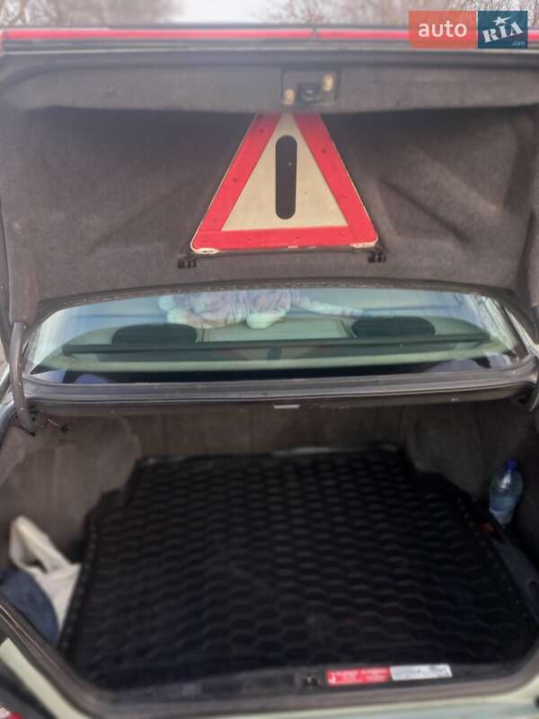 Седан Mercedes-Benz E-Class 1986 в Одессе