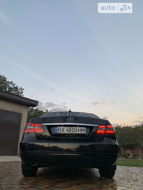 Седан Mercedes-Benz E-Class 2012 в Хмельницькому