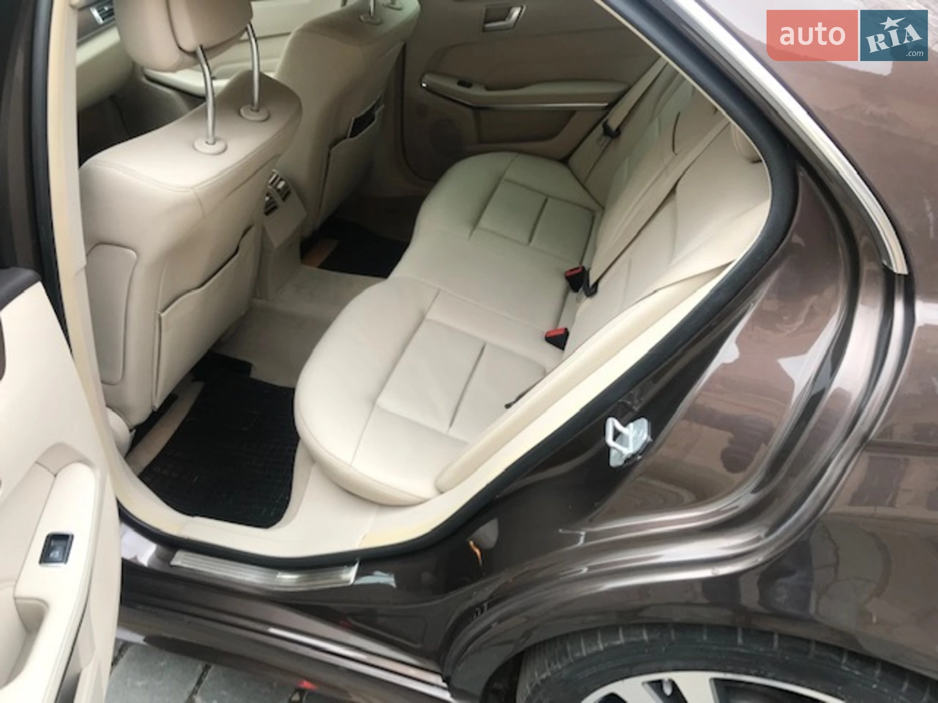 2013 Mercedes-Benz E-klasse - мініатюра 10