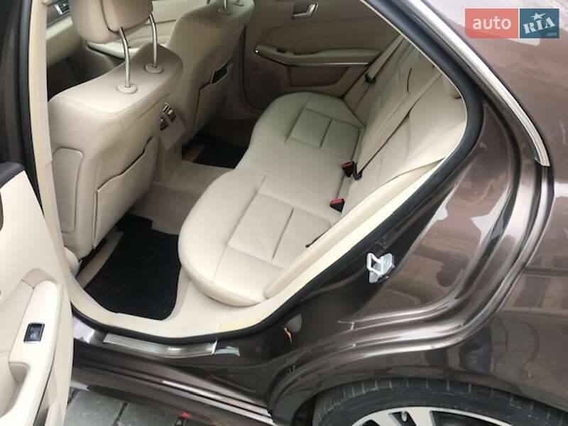 Седан Mercedes-Benz E-Class 2013 в Львові фото 10 Седан Mercedes-Benz E-Class 2013 в Львові