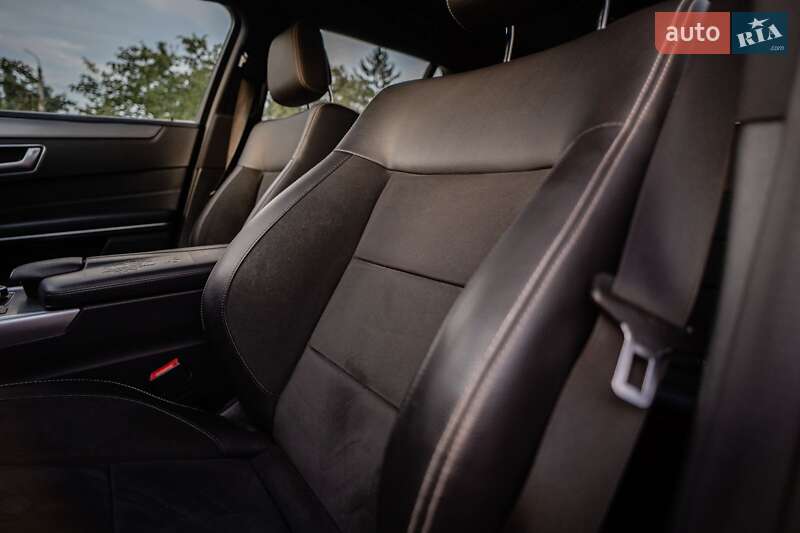 Універсал Mercedes-Benz E-Class 2016 в Волочиську