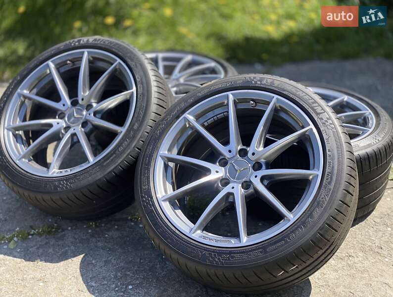 Седан Mercedes-Benz E-Class 2015 в Києві