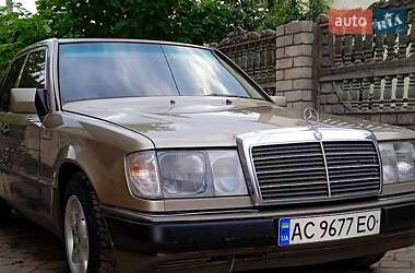 Седан Mercedes-Benz E-Class 1991 в Житомирі