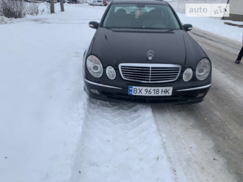 Седан Mercedes-Benz E-Class 2004 в Кам'янець-Подільському