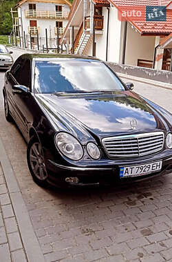 Седан Mercedes-Benz E-Class 2003 в Городенке