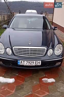 Седан Mercedes-Benz E-Class 2003 в Городенці