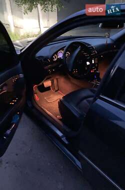 Седан Mercedes-Benz E-Class 2003 в 