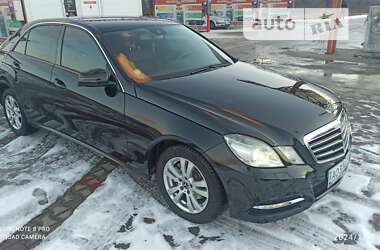 Седан Mercedes-Benz E-Class 2012 в Тячеве