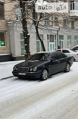 Седан Mercedes-Benz E-Class 1998 в Кропивницькому