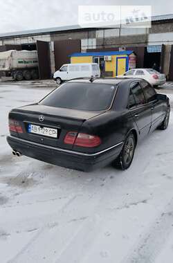 Седан Mercedes-Benz E-Class 1998 в 