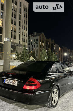 Седан Mercedes-Benz E-Class 2003 в Львове