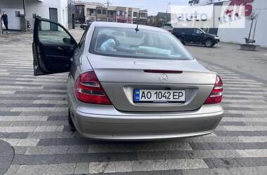 Седан Mercedes-Benz E-Class 2004 в Ужгороді